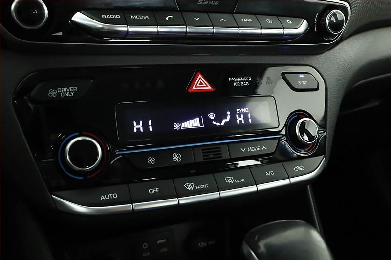 Hyundai Ioniq (2017) Hybrid, Automat, Serv.kniha - fotka 14 z 16