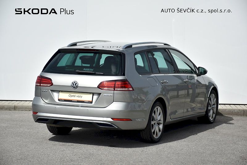Volkswagen Golf (2020) MARATHON EDITION 1.5 TSI 96kW - fotka 2 z 32