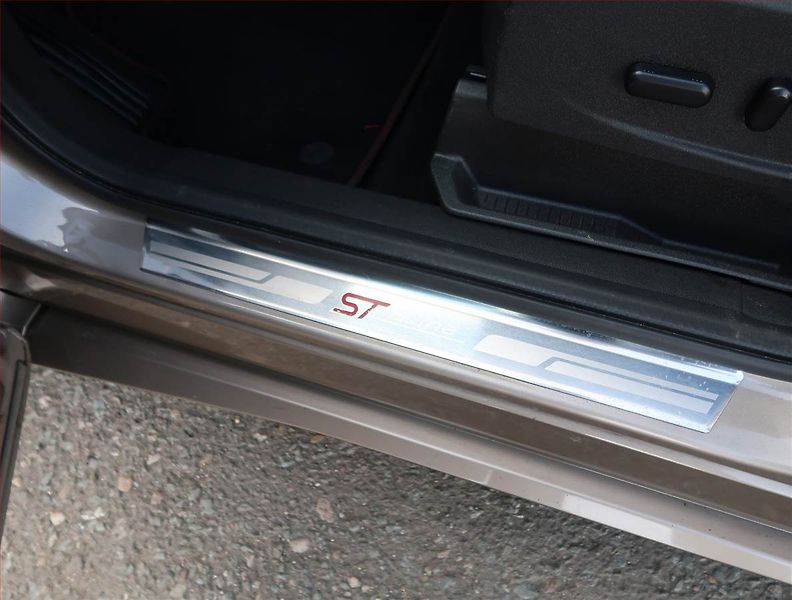 Ford Kuga (2019) 2.0 TDCi - fotka 24 z 26