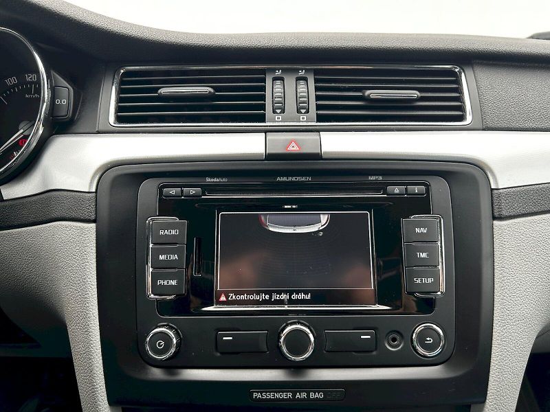 Škoda Superb (2019) Combi 2.0 TDI CR DPF 125kW MP6 - fotka 14 z 28