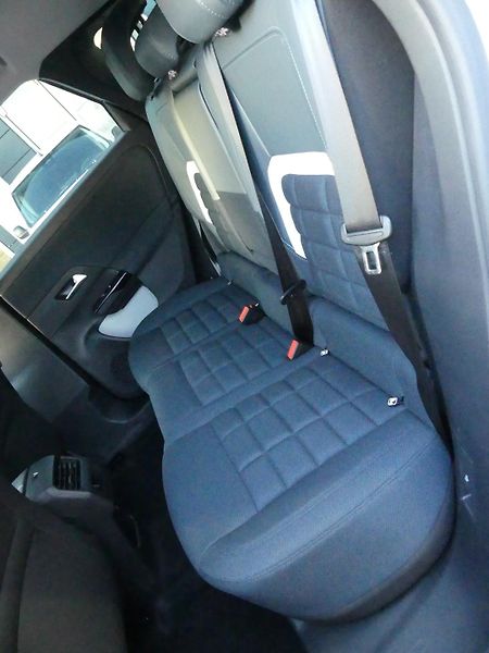 Citroën C5 Aircross (2026) PLUS Hybrid 145k Automatic - fotka 9 z 20