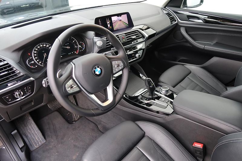 BMW X4 xDrive20d - fotka 6 z 15