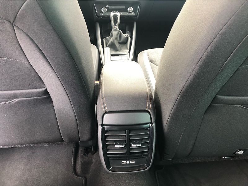 Škoda Scala 1,0TSI - fotka 23 z 29