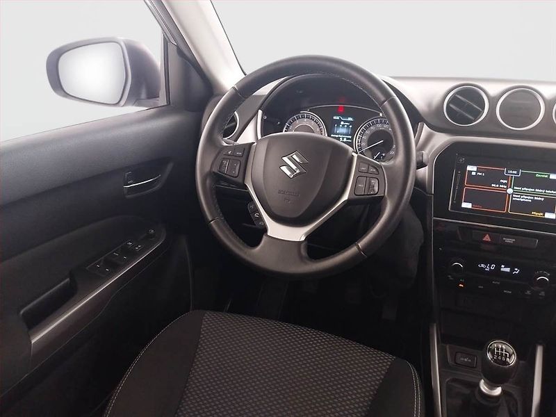 Suzuki Vitara (2019) 1.4 BoosterJet, Serv.kniha - fotka 7 z 19