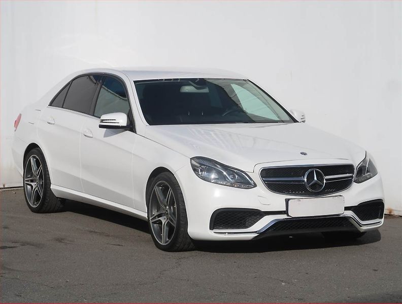 Mercedes-Benz Třídy E (2016) E 200 BlueTEC, Automat, Kůže - fotografie inzerátu