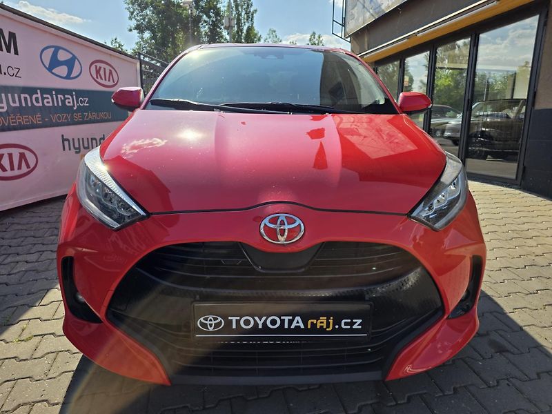 Toyota Yaris 1.5-V ZÁRUCE-1.MAJITEL-AUTOMAT - fotka 6 z 11