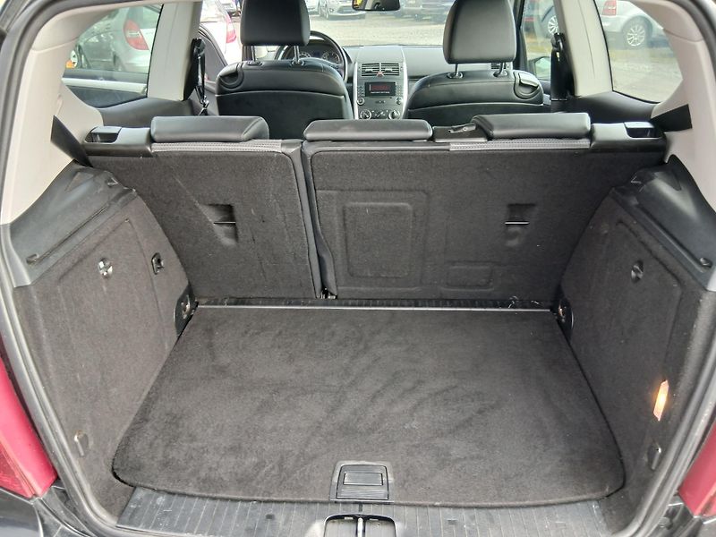Mercedes-Benz Třídy A 1.7i, Avantgarde  - fotka 27 z 28