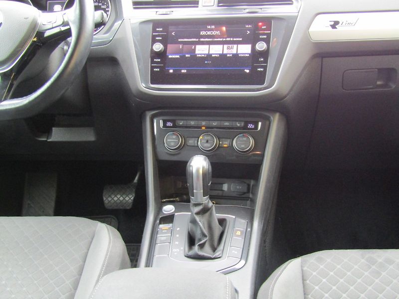 Volkswagen Tiguan (2017) 1.4 TSI 110kW DSG R-Line - fotka 17 z 43