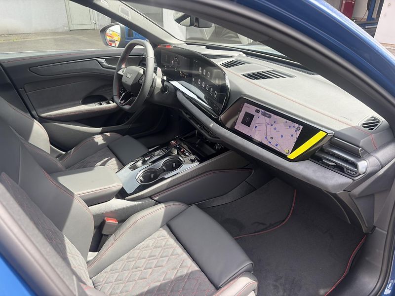 Audi A6 3.0TDi 220kW S-Line - fotka 16 z 22
