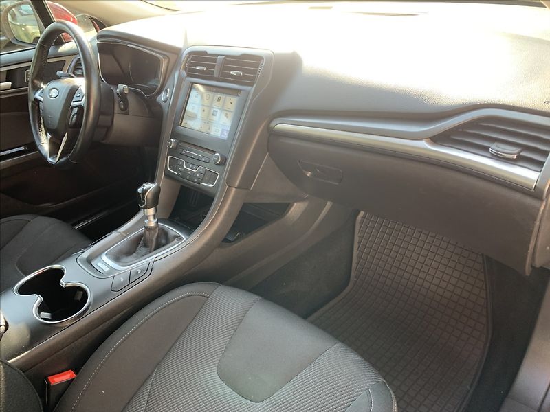 Ford Mondeo 2,0 TDCI 4x4 ČR - fotka 13 z 23