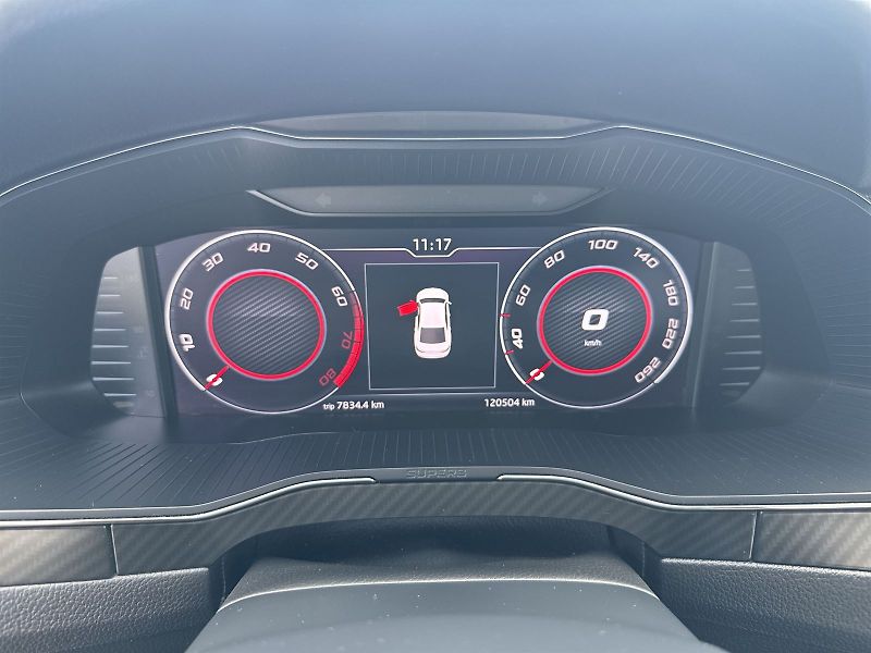 Škoda Superb (2020) 2.0 TSI 4x4 DSG SportLine - fotka 6 z 36