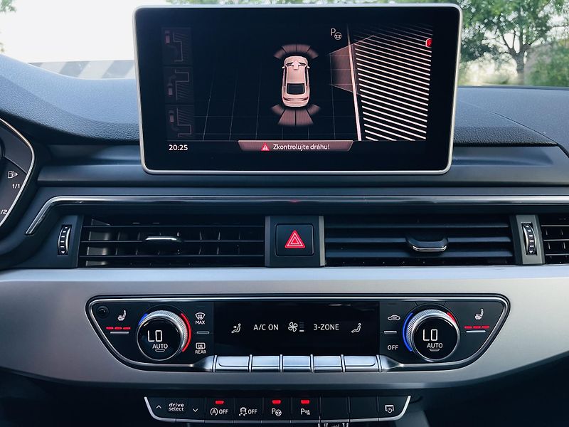 Audi A5 2.0i 140KW AUT KAMERY SERVISKA - fotka 49 z 56