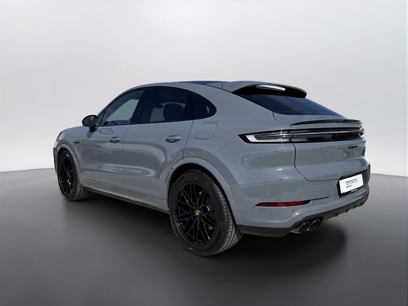 Porsche Cayenne E-Hybrid Coupé Black Edition - fotka 6 z 28