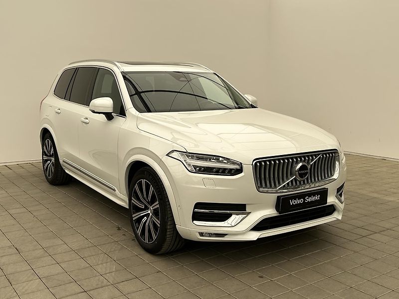 Volvo XC90 2.0 B5 4x4 Plus - fotka 8 z 32