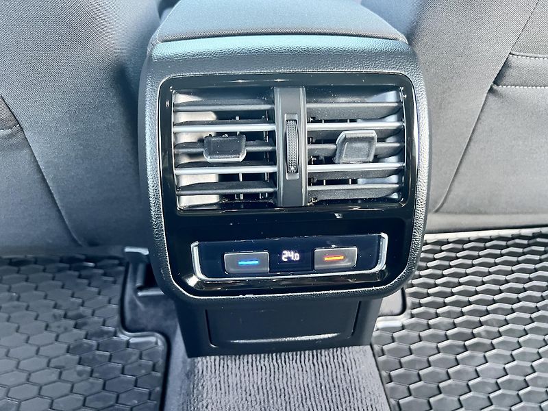 Volkswagen Passat 2.0TDI 110KW,NAVI,EL.TZ,APP - fotka 32 z 50