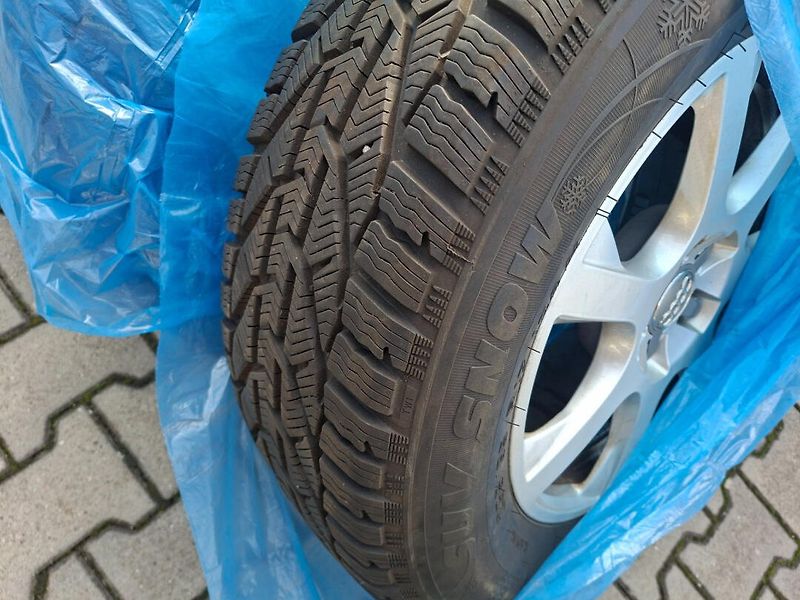 Audi Q5 (2011) 2.0TDI 125kW S-LINE QUATTRO - fotka 40 z 42