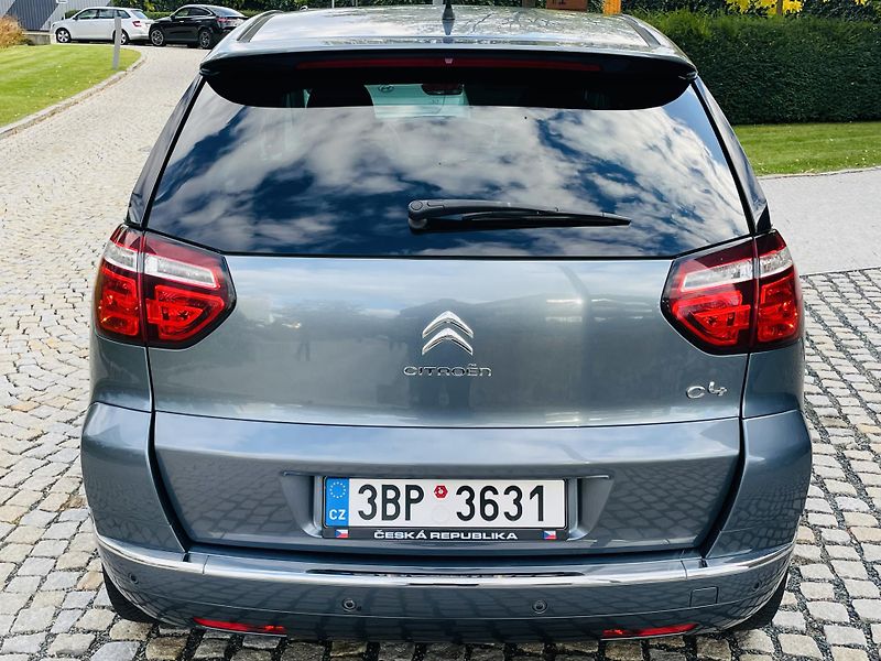 Citroën C4 Picasso 1.6i 88KW MANUÁL LED SENZORY - fotka 15 z 42