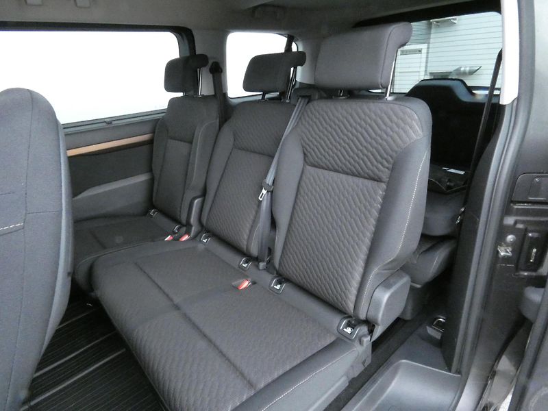 Toyota ProAce (2017) 2.0 D-4D 110KW 8-MÍST - fotka 23 z 30