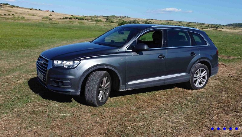 Audi Q7 (2015) - fotka 3 z 20