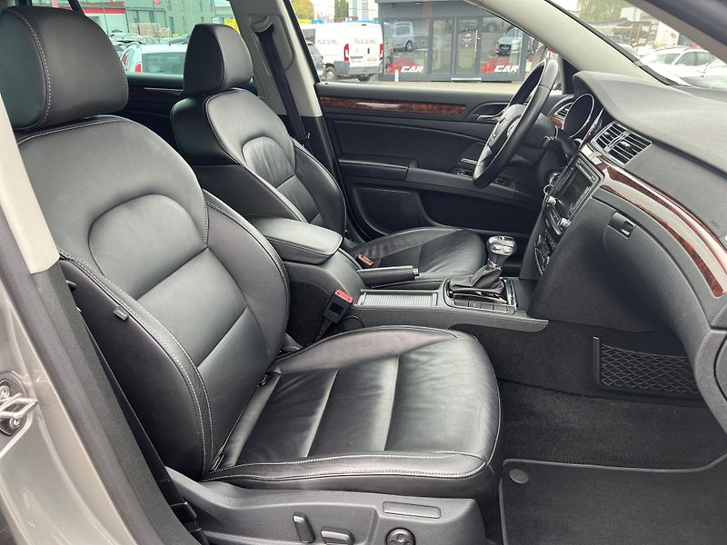 Škoda Superb 2.0TDi 125kw DSG NAVI KŮŽE ALU - fotka 34 z 46