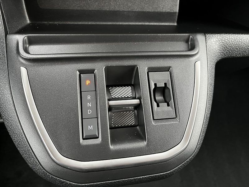 Toyota ProAce Verso 2.0 Business Comf. ODBĚR 1/27 - fotka 21 z 34