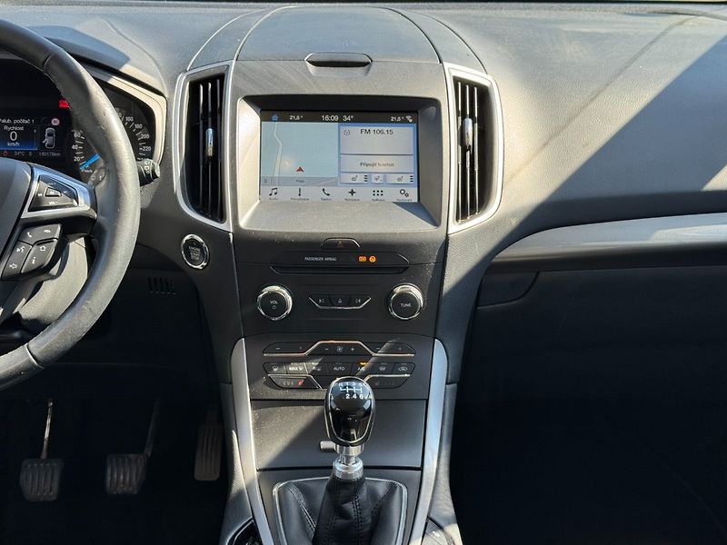 Ford Galaxy (2016) 2.0 TDCi 110 KW 7 Míst Man. - fotka 19 z 30