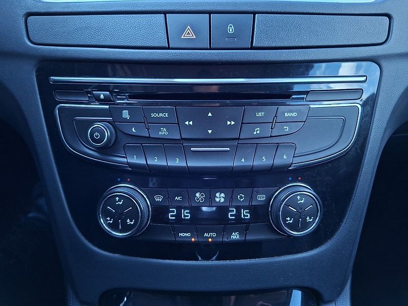 Peugeot 508 SW ALLURE 2,0 HDI AUT6 - fotka 24 z 27