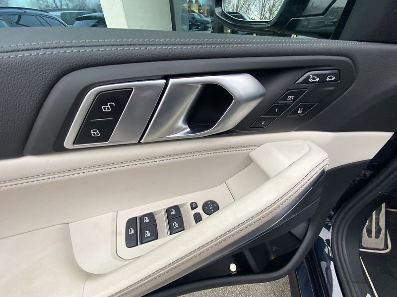 BMW X6 40d xDrive - fotka 26 z 32