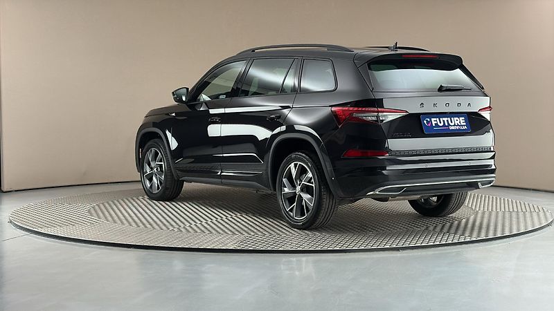 Škoda Kodiaq 2.0 TDI DSG 4x4 Sportline Excl - fotka 2 z 31