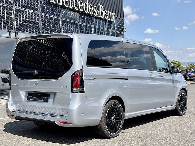 Mercedes-Benz Třídy V (2026) 300d EXCLUSIVE AMG 4M L AIR - fotka 9 z 36