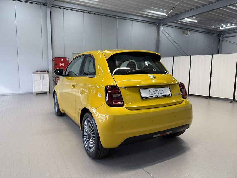 Fiat 500 (2026) 500 Hybrid Torino Hatchback 1. - fotka 3 z 21