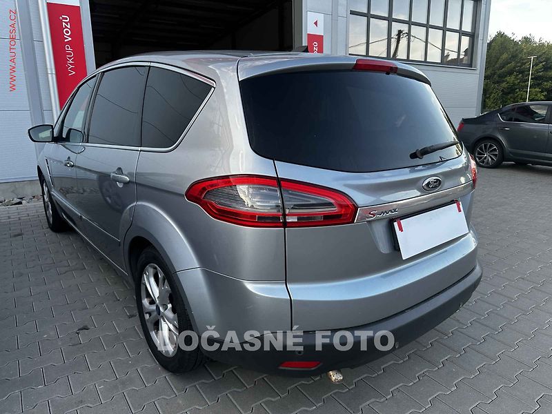 Ford S-MAX (2014) 2.0 TDCi, AT, xenon, kůže - fotka 2 z 3