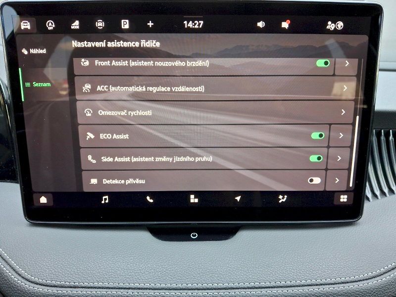 Škoda Superb (2024) Combi L&K DSG 2,0TDi 110kW - fotka 17 z 35