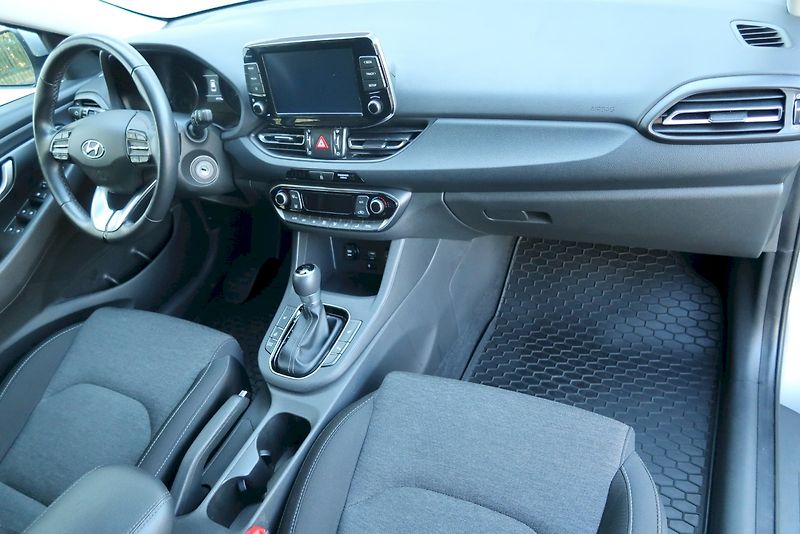 Hyundai i30 (2023) SW Smart 1,0 T - GDI DCT7 88 k - fotka 12 z 35