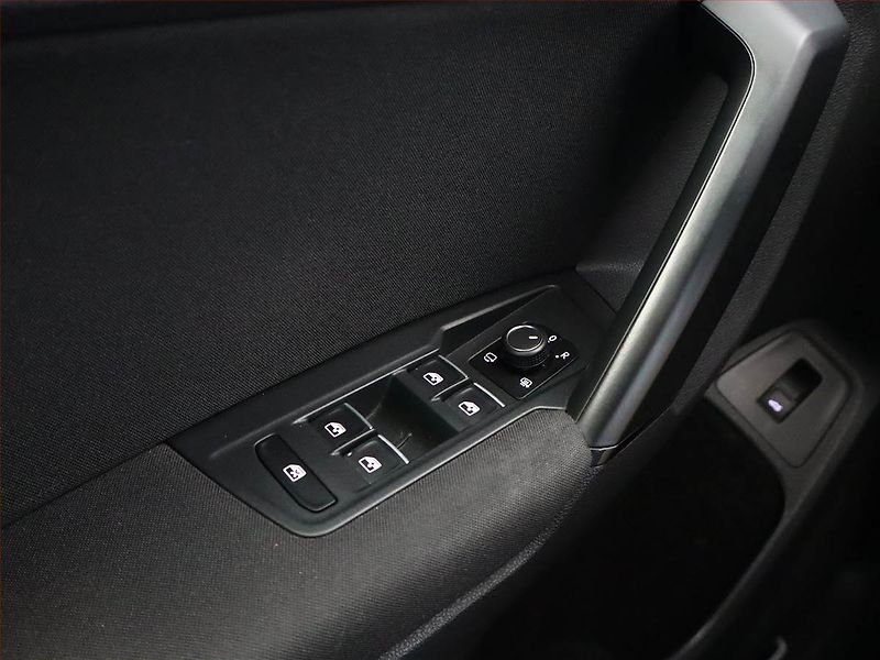 Volkswagen Tiguan (2018) 1.4 TSI, ČR,1.maj, Tempomat - fotka 14 z 14