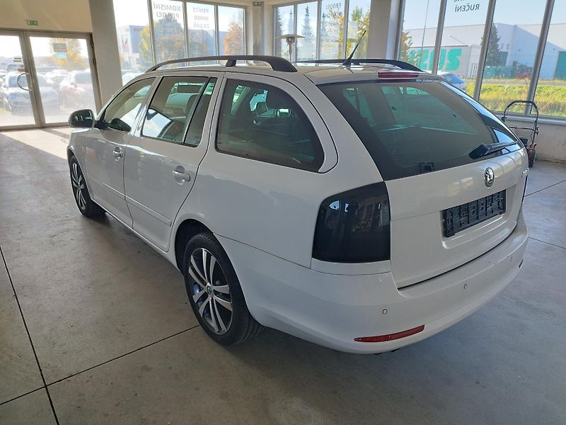 Škoda Octavia (2012) 1,4TSI,90KW,DSG,ALU,AUT.KLIMA - fotka 7 z 28