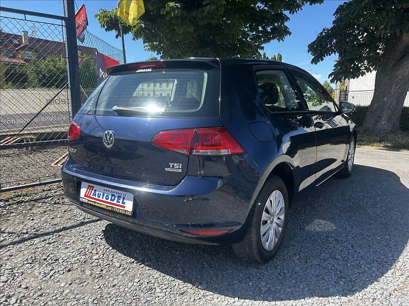 Volkswagen Golf 1,2 TSi  P+Z Senzory,Klimatiza - fotka 7 z 43