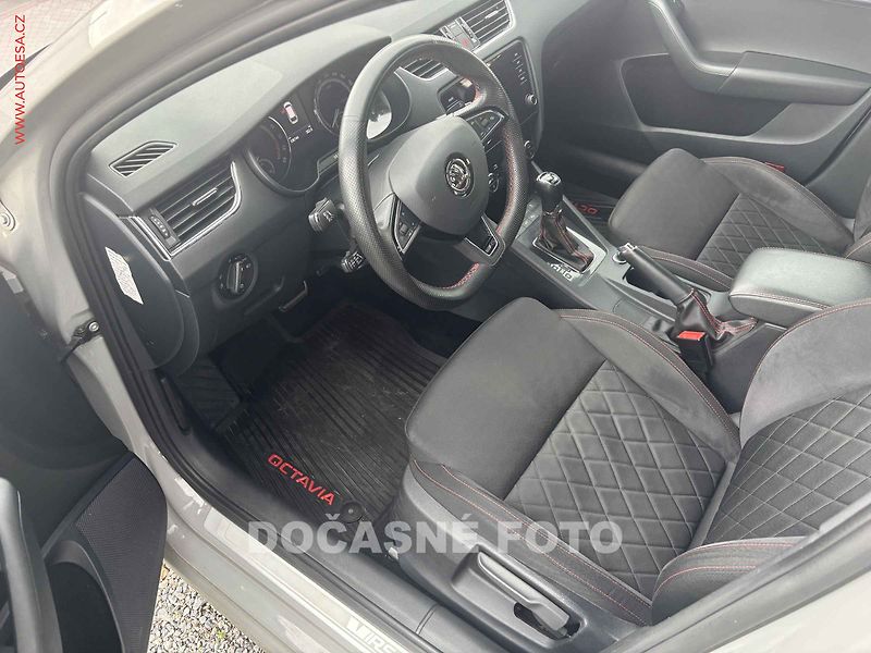 Škoda Octavia (2019) 2.0TDi, ČR, DSG, LED, AC - fotka 3 z 3