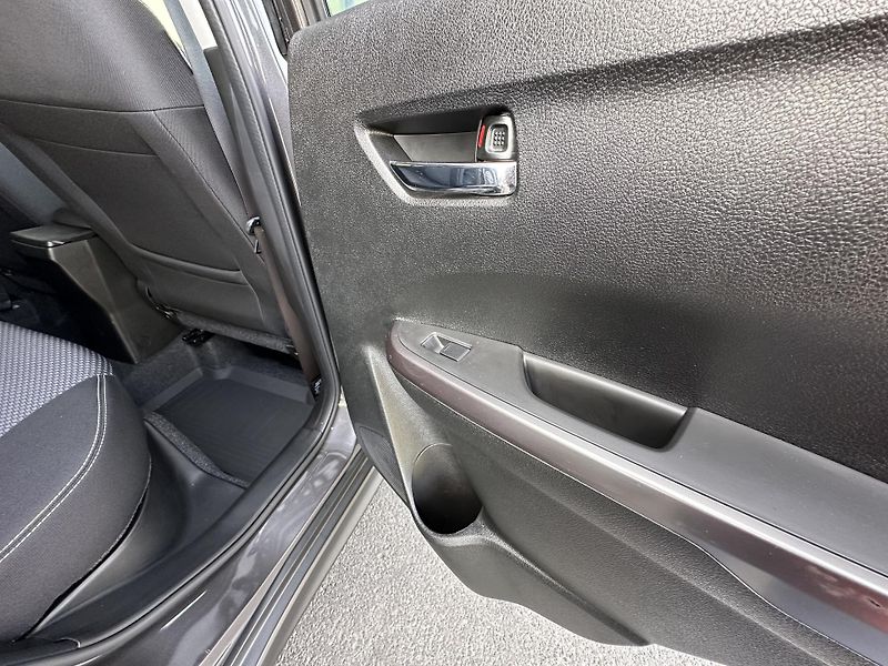 Suzuki Vitara (2024) 4x4*1.4 hybrid/95Kw * 1.Maj.  - fotka 22 z 38