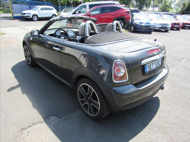 Mini Cooper 1,6 i 90kW Roadster Cabrio - fotka 4 z 43