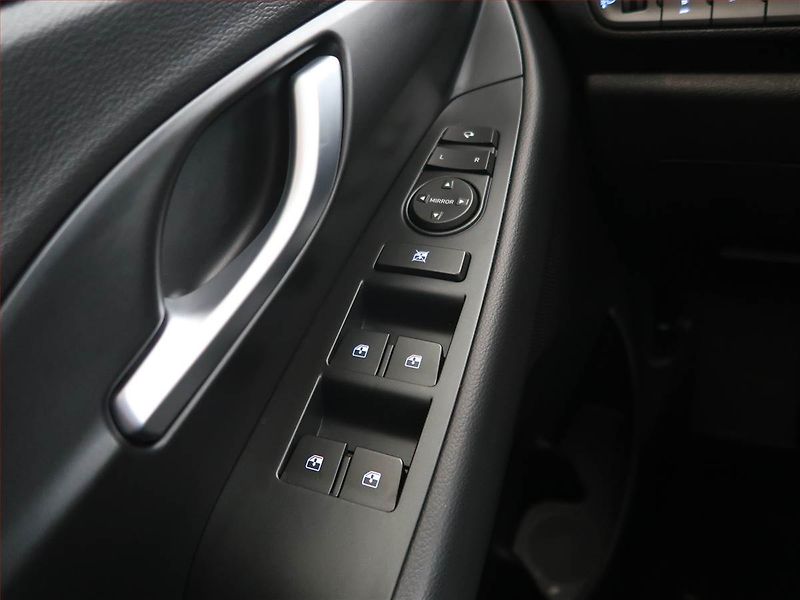 Hyundai i30 (2025) 1.0 T-GDI, Style, FullLed - fotka 16 z 19