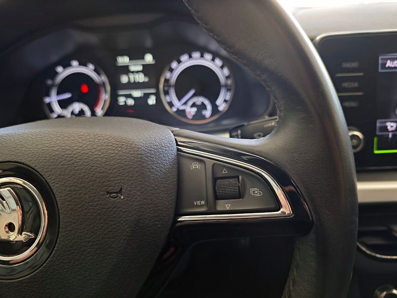 Škoda Scala (2020) 1.0 TSi Drive 125 Years - fotka 20 z 40