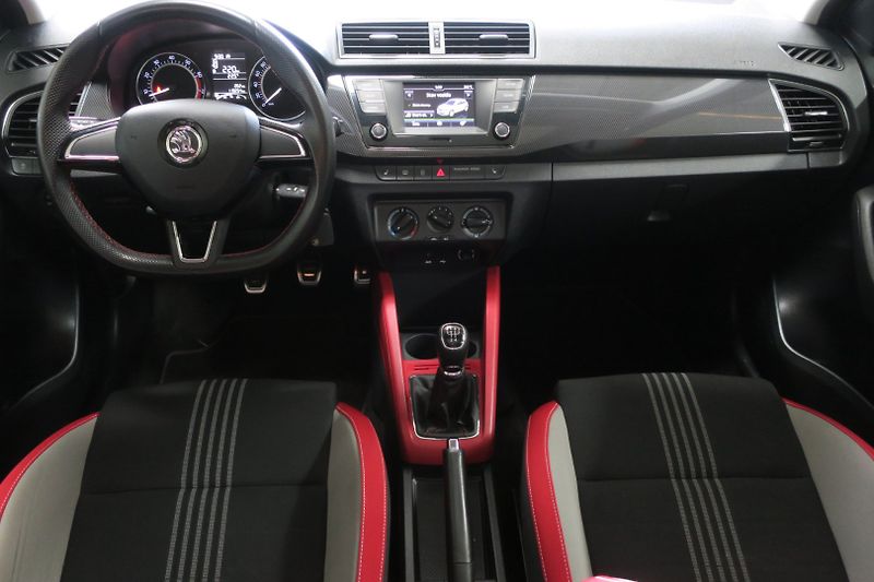 Škoda Fabia (2016) 1.2TSi Monte Carlo ČR - fotka 17 z 50