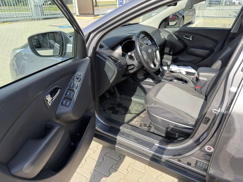 Hyundai ix35 1.7CRDI-85KW,4x KOLA NA ZIMU - fotka 10 z 21