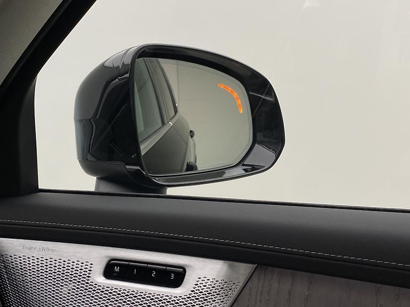 Volvo XC90 (2026) T8 AWD Plug-in BRIGHT PLUS 7m - fotka 34 z 74