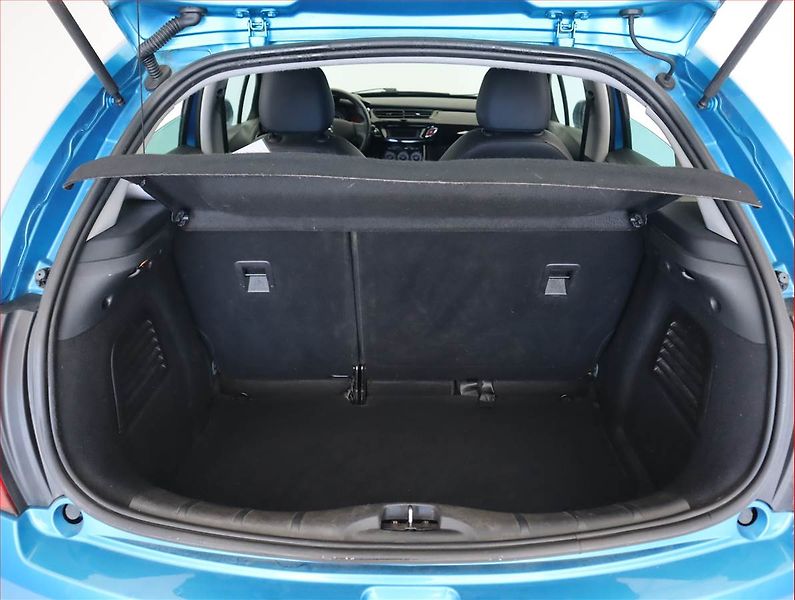 Citroën C3 (2011) 1.4 i, Tempomat - fotka 14 z 16