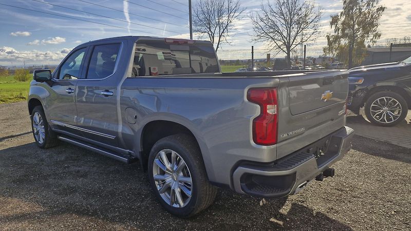 Chevrolet Silverado (2026) HIGH COUNTRY 6.2l - fotka 5 z 13