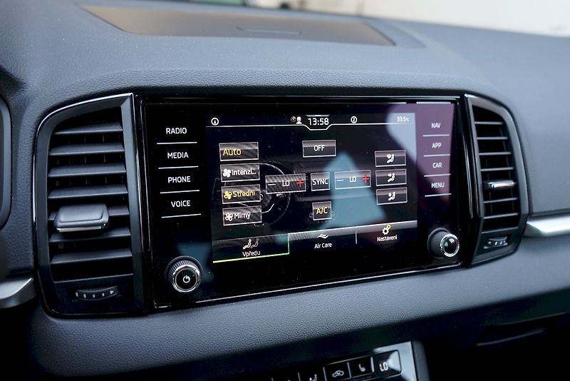 Škoda Karoq (2024) TSI 110 kW DSG Fresh - tažné - fotka 13 z 29