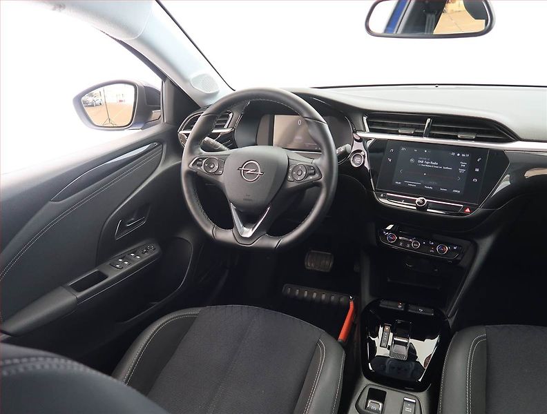 Opel Corsa (2023) Elegance 50 kWh, SoH 97% - fotka 7 z 24