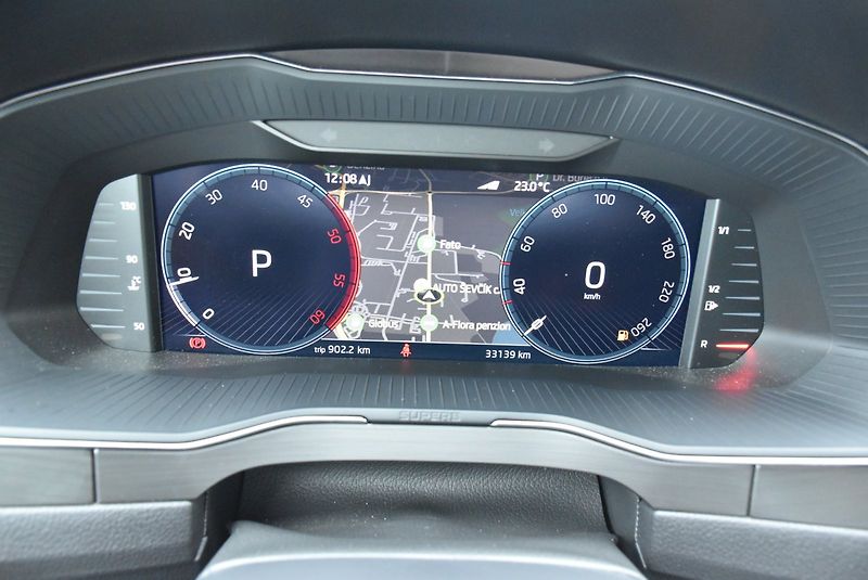 Škoda Superb (2024) Style plus 2.0 TDI 110kW DSG - fotka 16 z 34